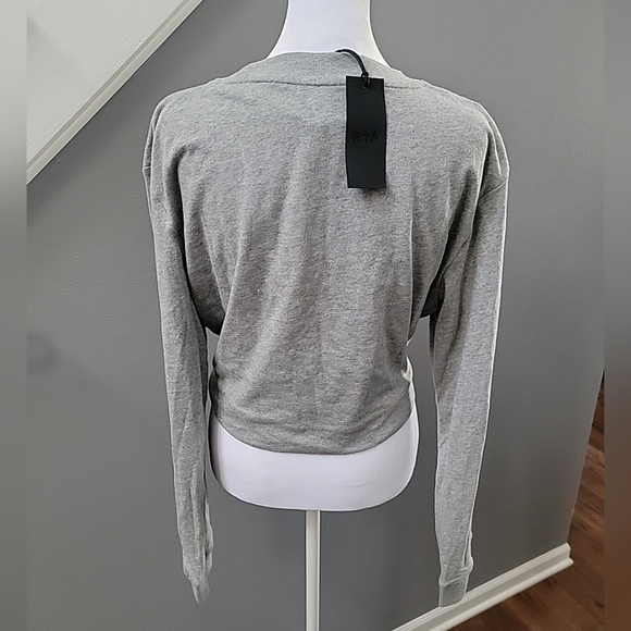 RtA REVOLVE Cropped Sweater Sz M Gray Long Sleeve Twist Front Top 100 % Cotton - Picture 4 of 5